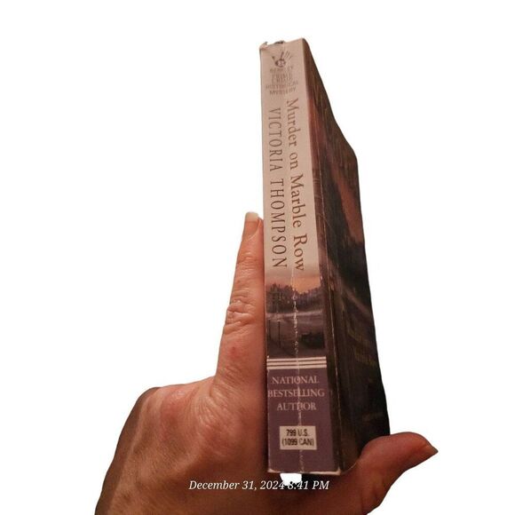 Murder on marble row by Victoria Thompson Berkley prime crime books isbn 9780425 - Picture 3 of 5